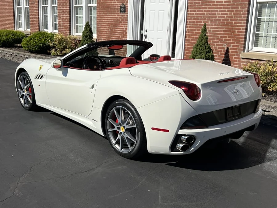 2012 Ferrari California - Image 3 of 11