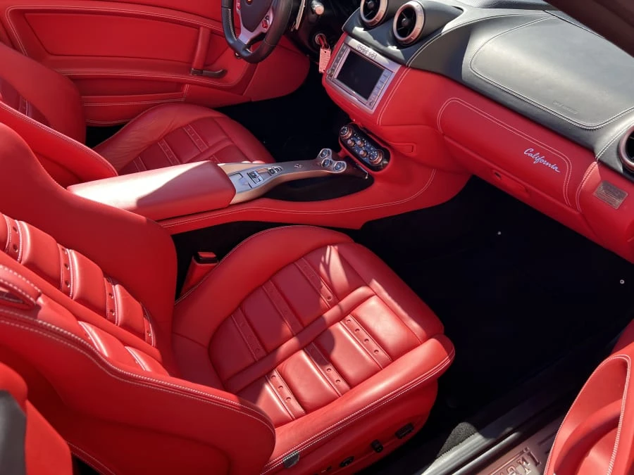 2012 Ferrari California - Image 5 of 11