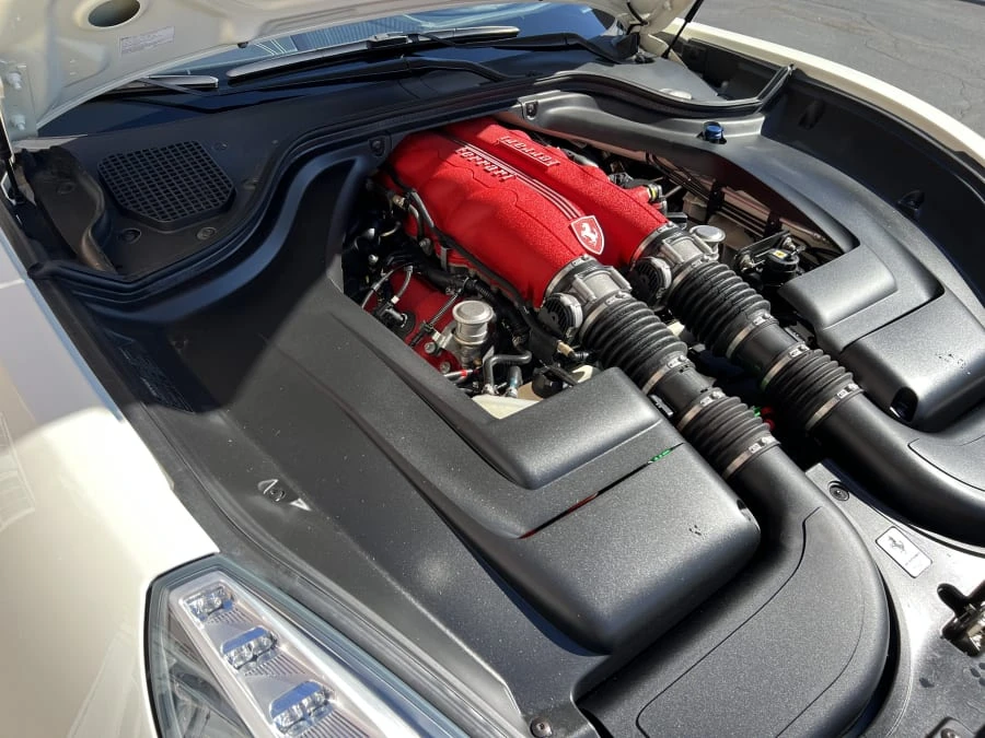 2012 Ferrari California - Image 8 of 11