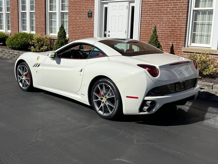 2012 Ferrari California - Image 11 of 11