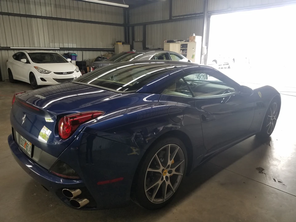 2012 Ferrari California - Image 14 of 31