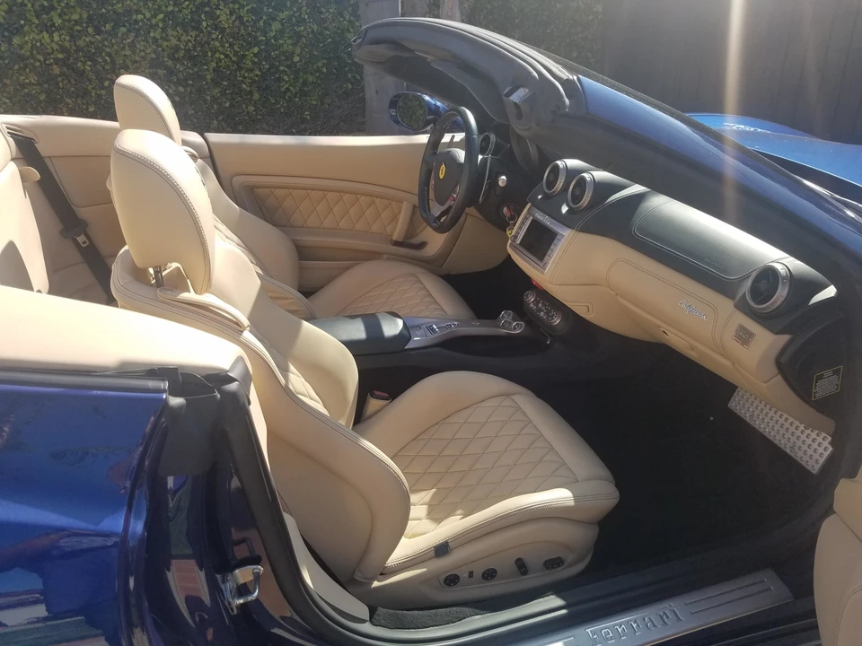 2012 Ferrari California - Image 24 of 31