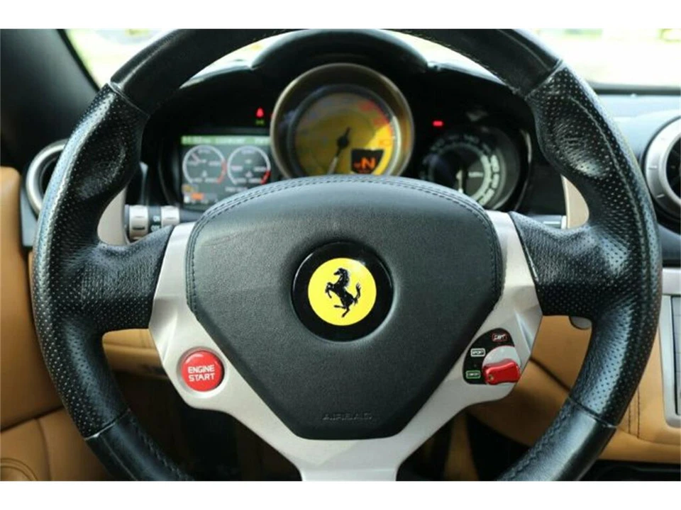 2012 Ferrari California - Image 5 of 24