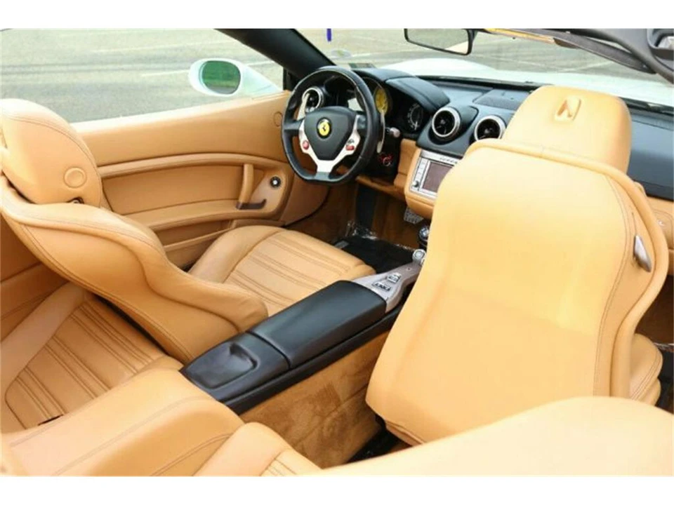 2012 Ferrari California - Image 12 of 24