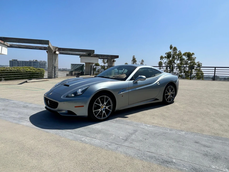 2012 Ferrari California - Image 15 of 31