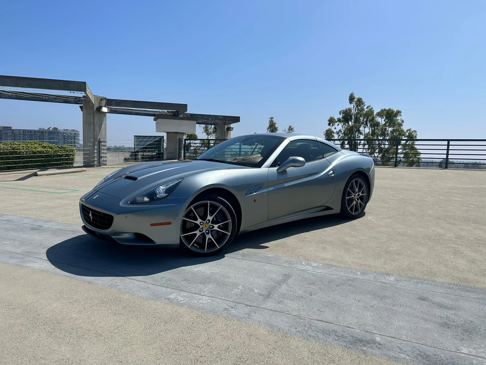 2012 Ferrari California - Image 14 of 31
