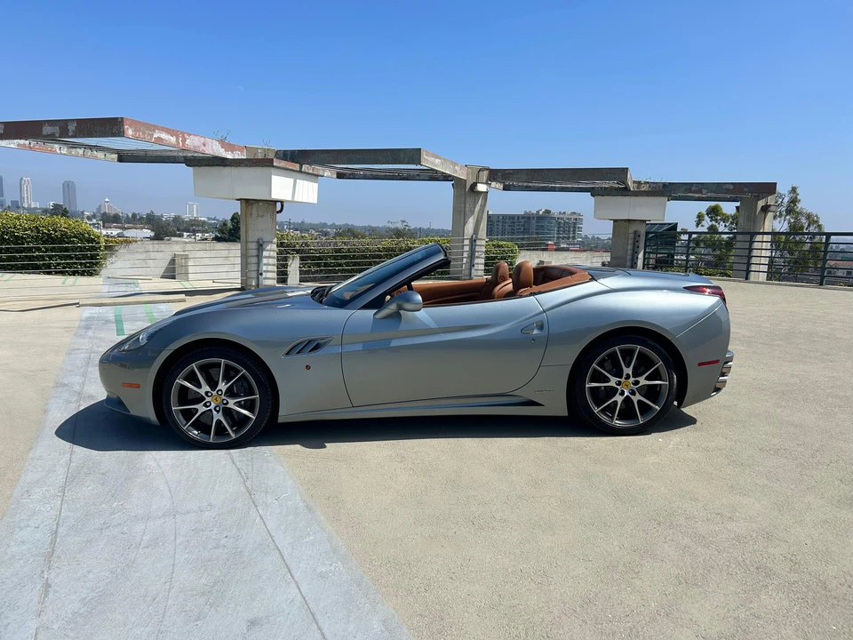 2012 Ferrari California - Image 7 of 31