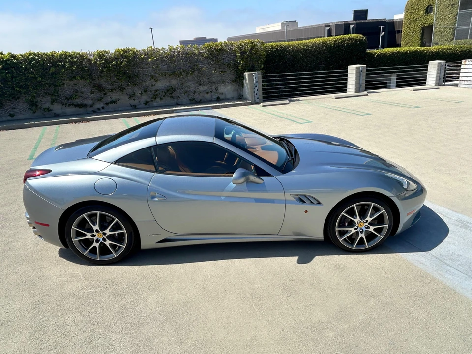 2012 Ferrari California - Image 22 of 31