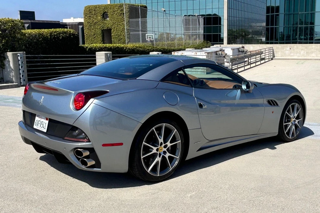 2012 Ferrari California - Image 4 of 31