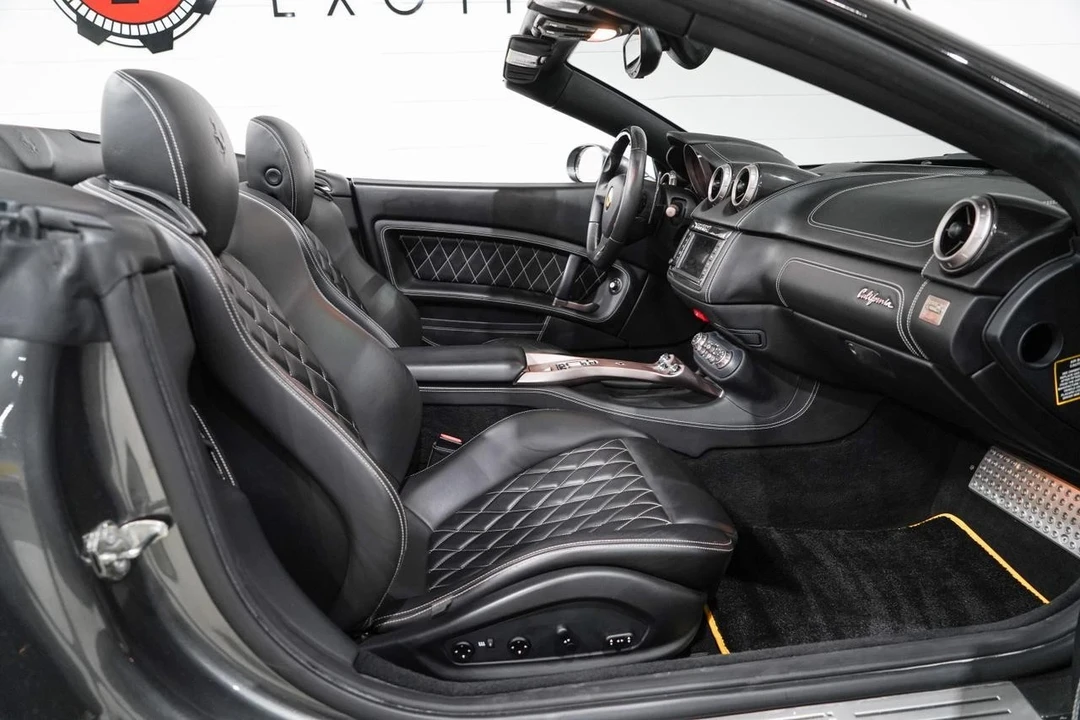 2012 Ferrari California - Image 16 of 21