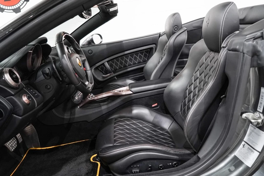 2012 Ferrari California - Image 8 of 21