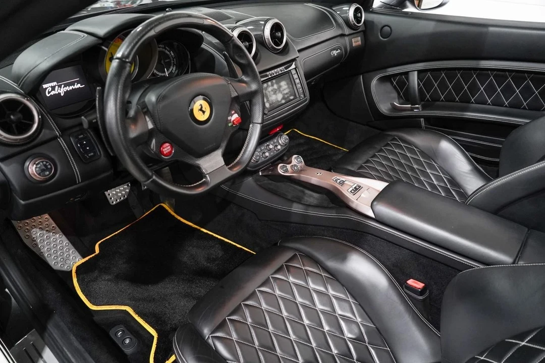 2012 Ferrari California - Image 2 of 21