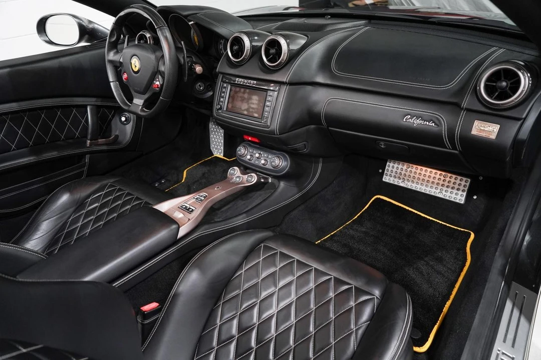 2012 Ferrari California - Image 14 of 21