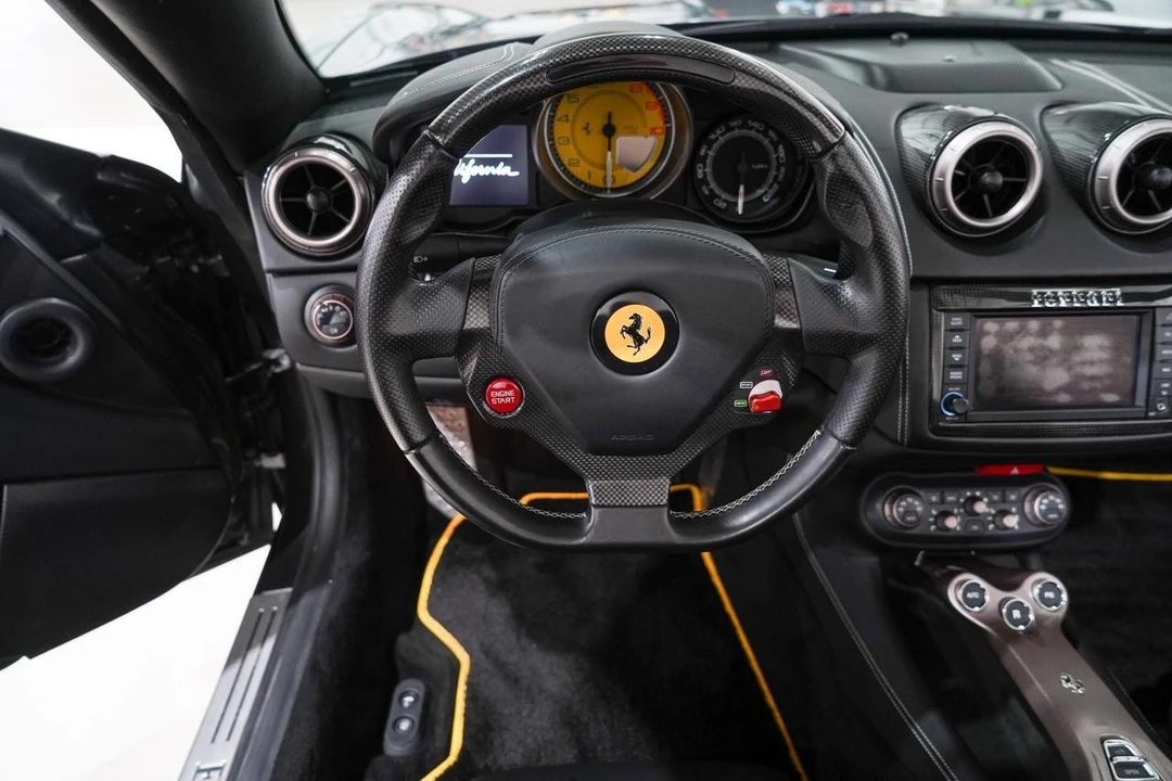 2012 Ferrari California - Image 10 of 21