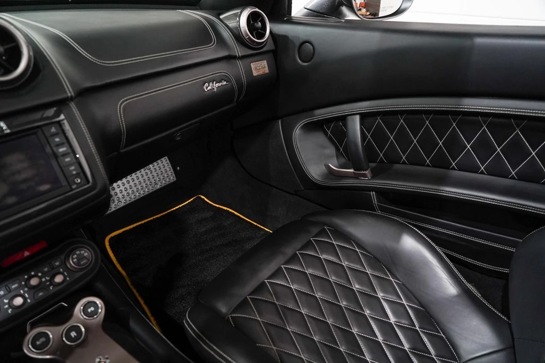 2012 Ferrari California - Image 13 of 21
