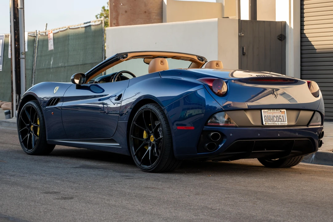 2012 Ferrari California - Image 17 of 31