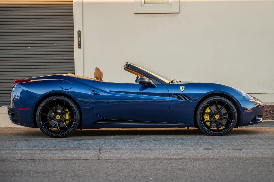 2012 Ferrari California - Image 21 of 31