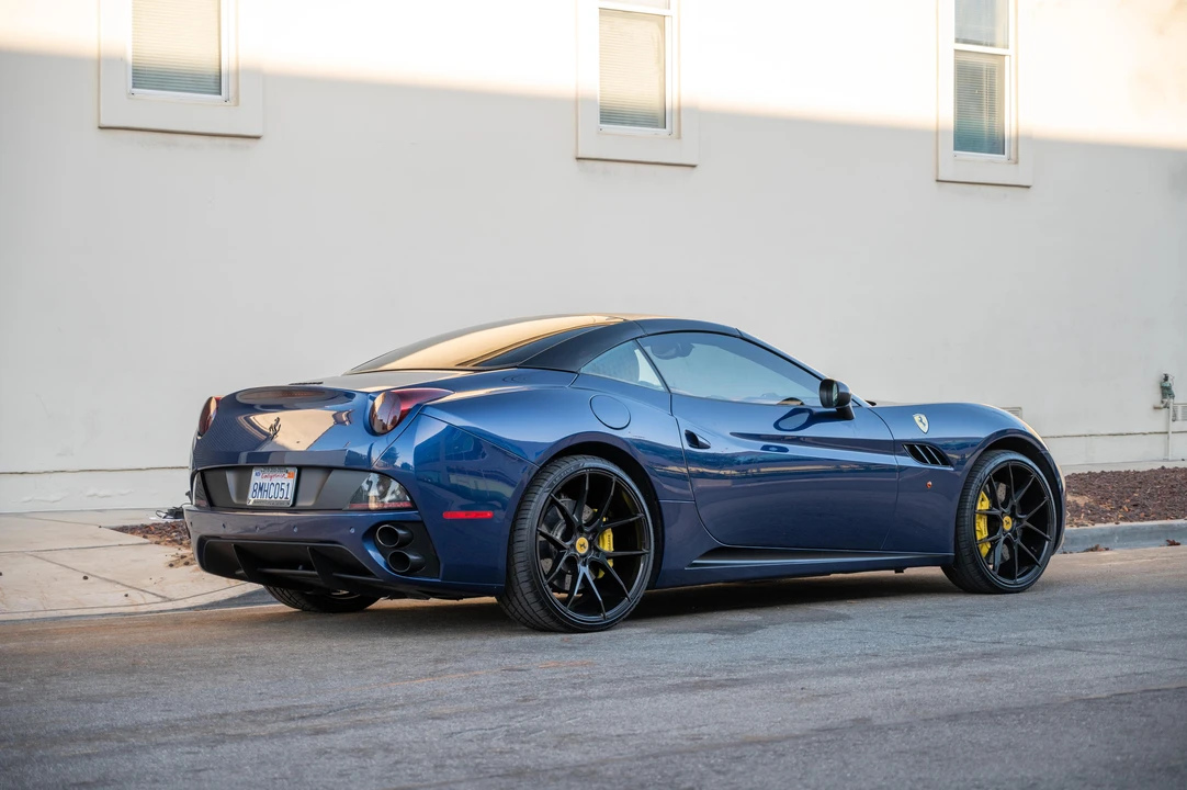 2012 Ferrari California - Image 11 of 31