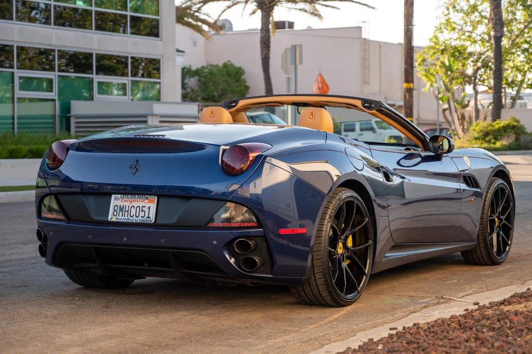 2012 Ferrari California - Image 18 of 31