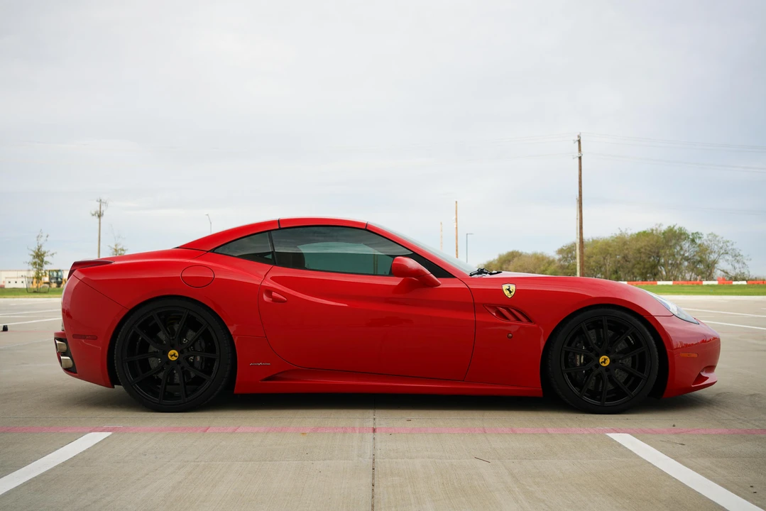 2012 Ferrari California - Image 22 of 31