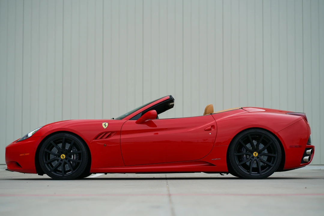 2012 Ferrari California - Image 7 of 31