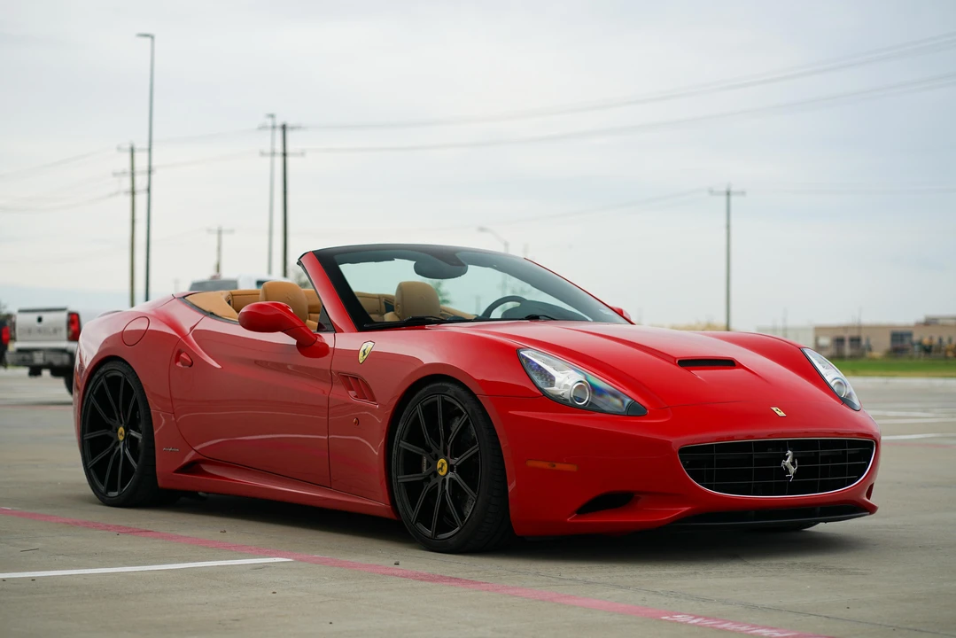 2012 Ferrari California - Image 10 of 31