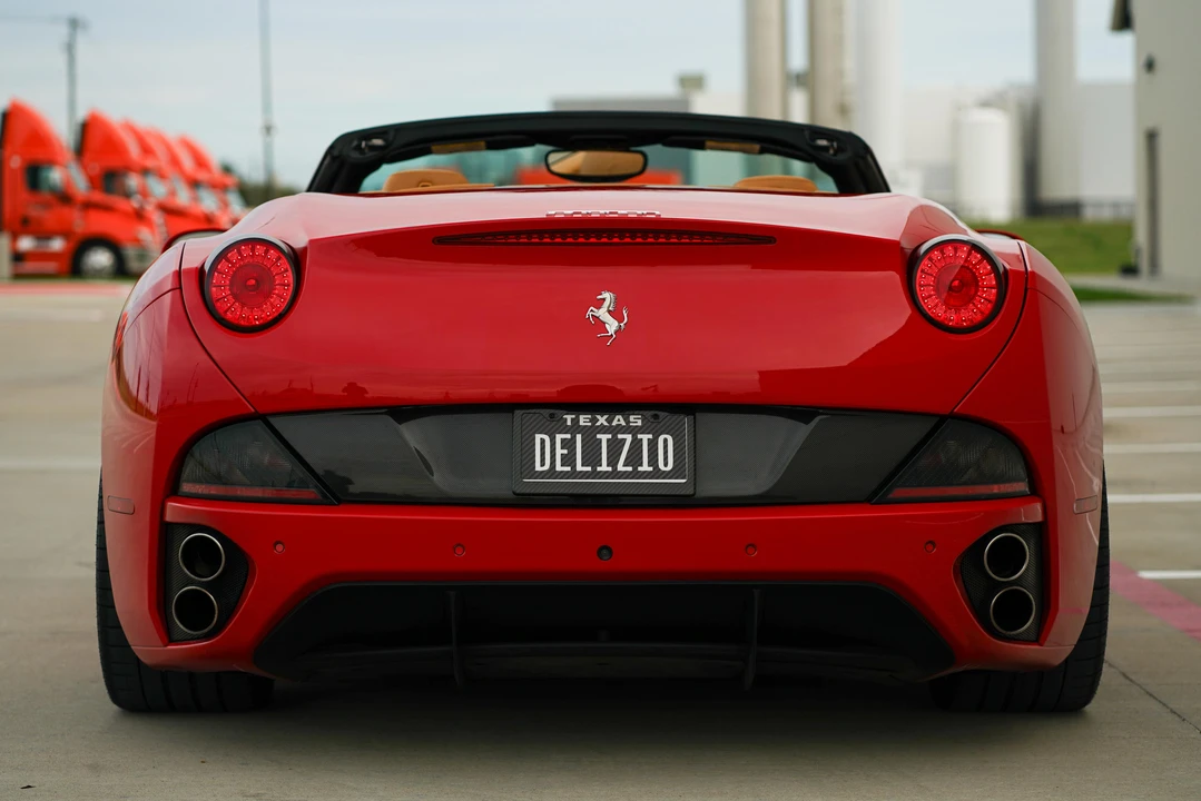 2012 Ferrari California - Image 8 of 31