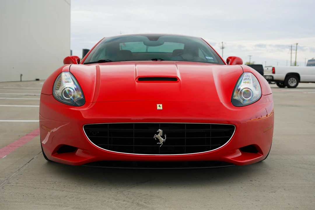2012 Ferrari California - Image 16 of 31