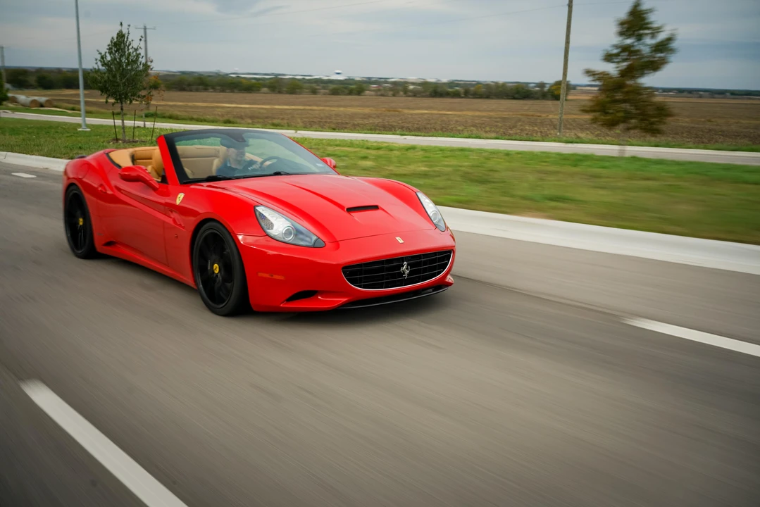 2012 Ferrari California - Image 13 of 31