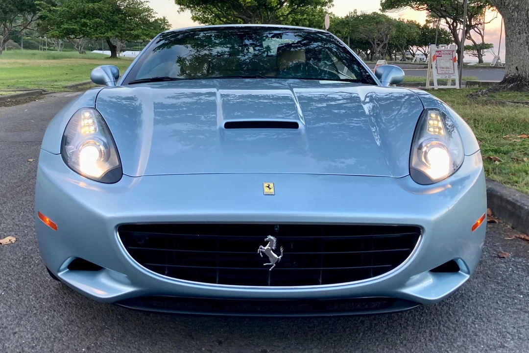 2012 Ferrari California - Image 2 of 31