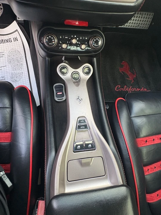 2012 Ferrari California - Image 23 of 31