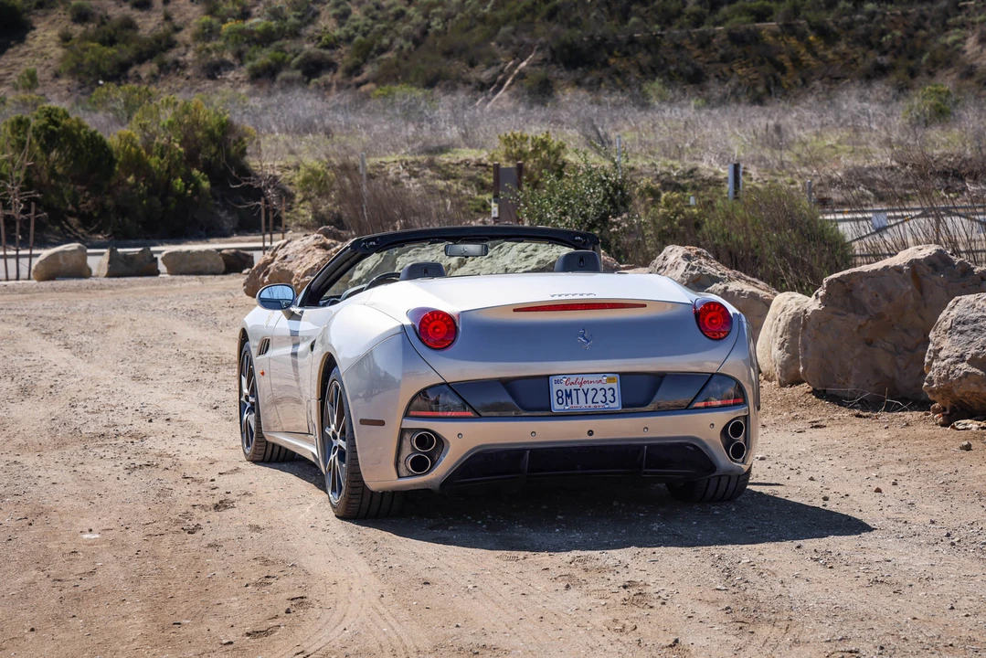 2012 Ferrari California - Image 13 of 31