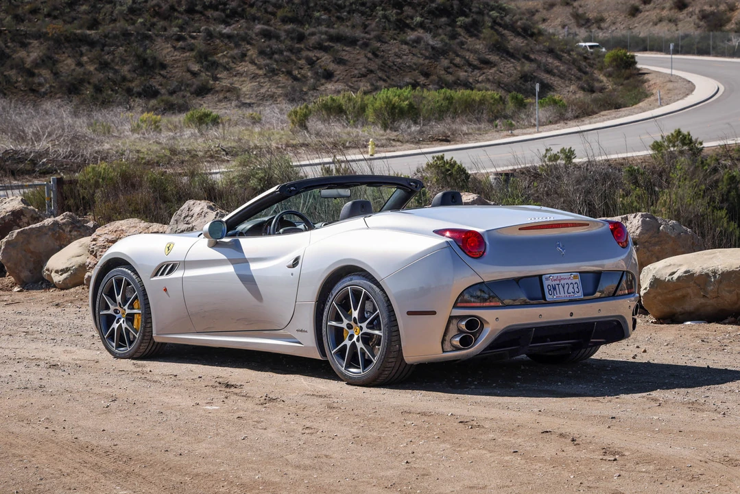 2012 Ferrari California - Image 14 of 31