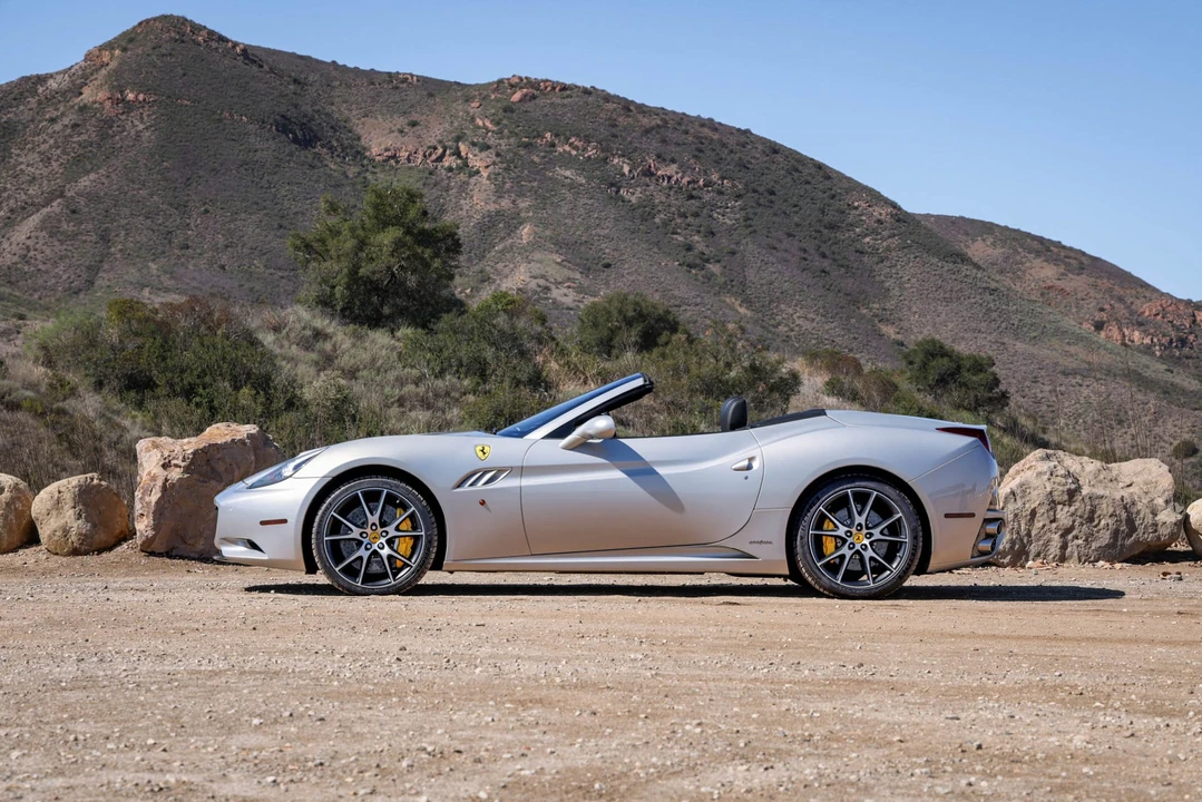 2012 Ferrari California - Image 16 of 31