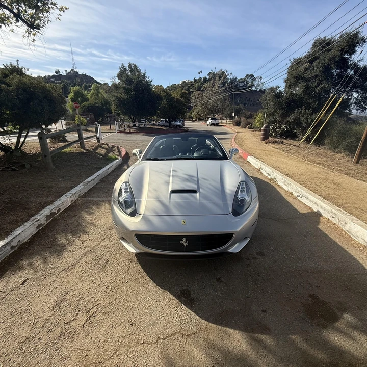 2012 Ferrari California - Image 16 of 31