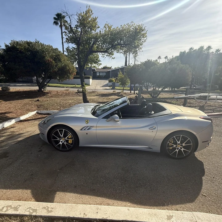 2012 Ferrari California - Image 13 of 31