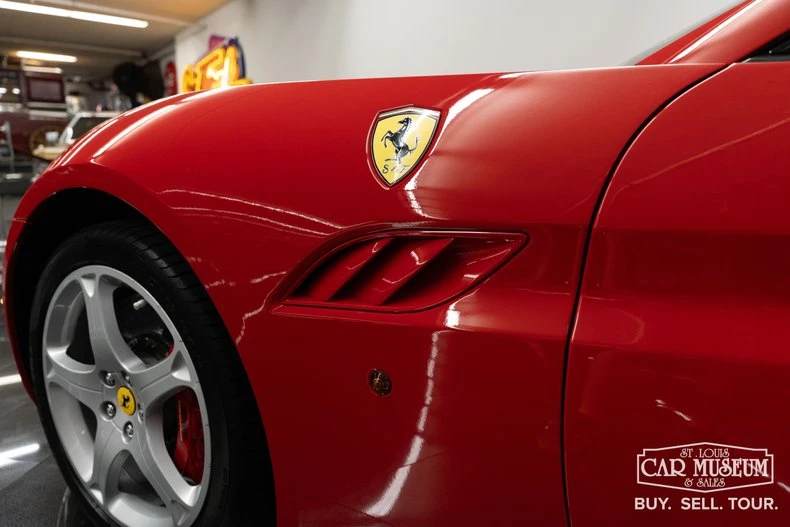 2012 Ferrari California - Image 15 of 31