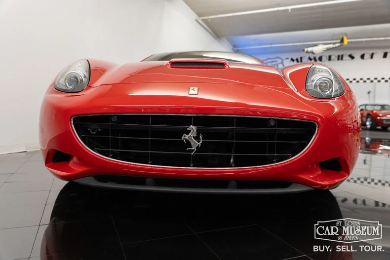 2012 Ferrari California - Image 28 of 31