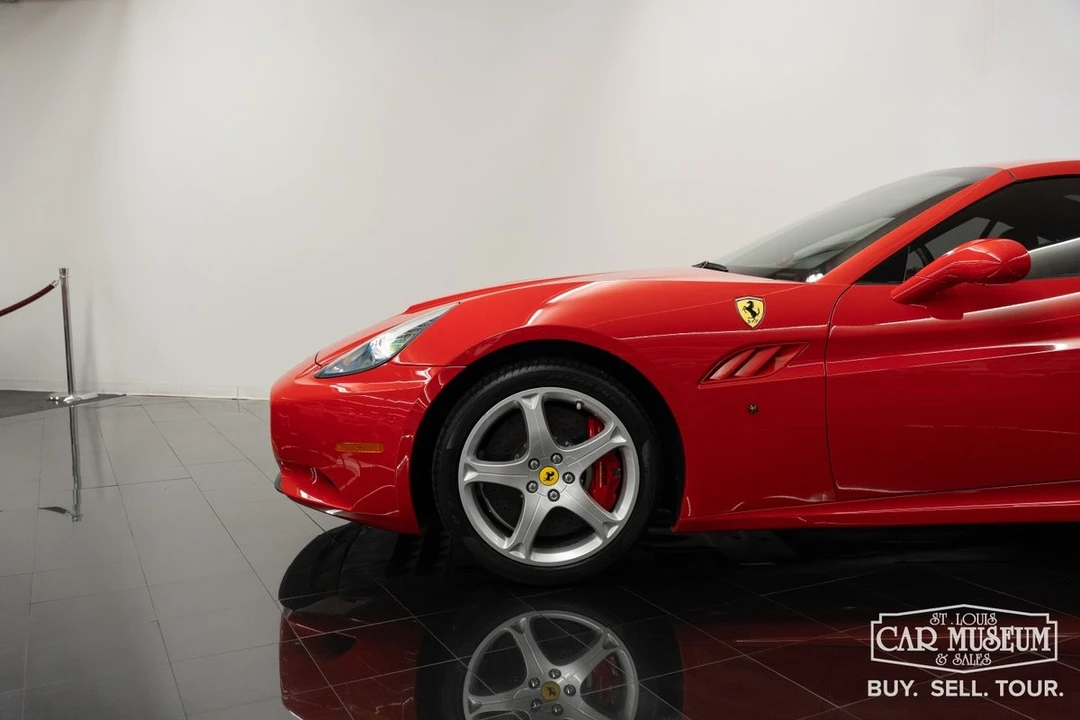 2012 Ferrari California - Image 6 of 31