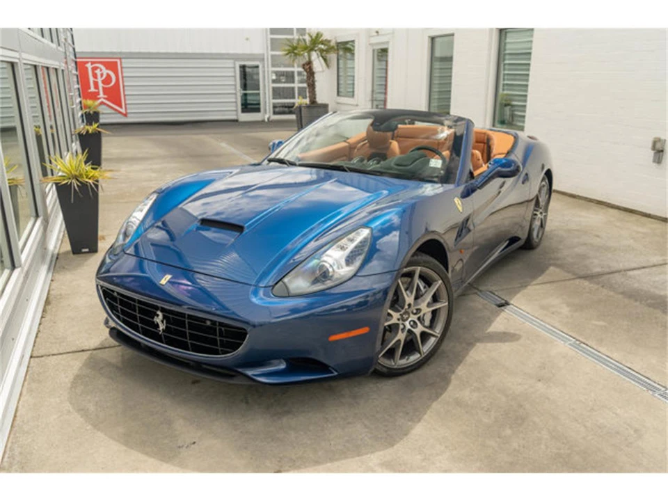 2012 Ferrari California - Image 3 of 12