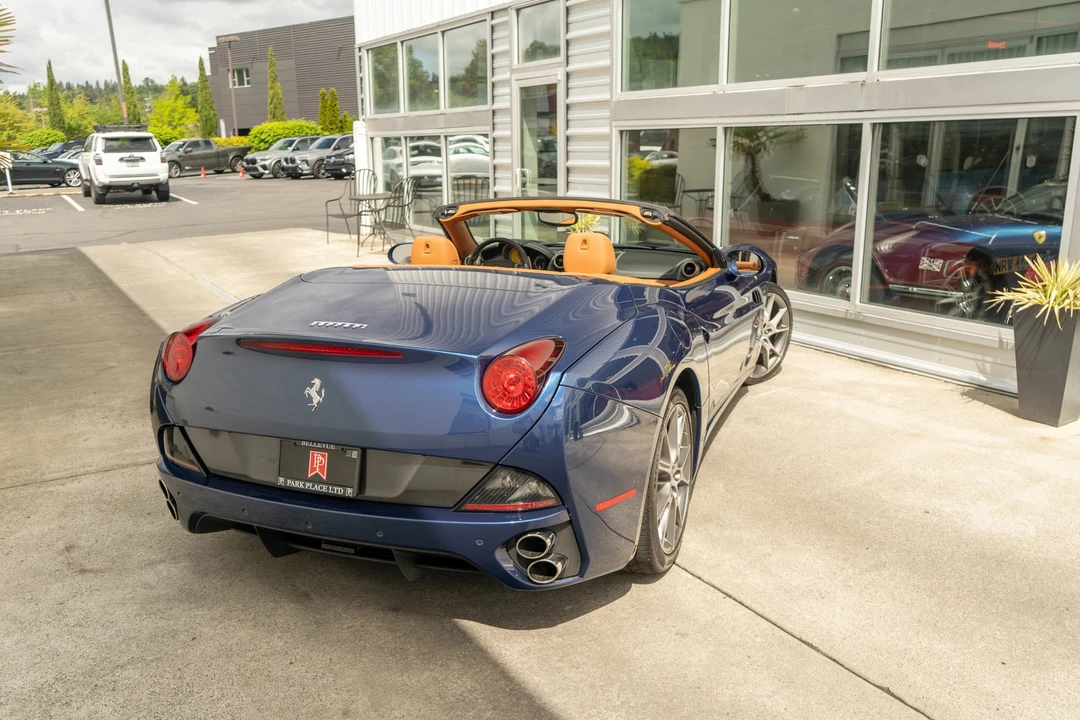 2012 Ferrari California - Image 5 of 31