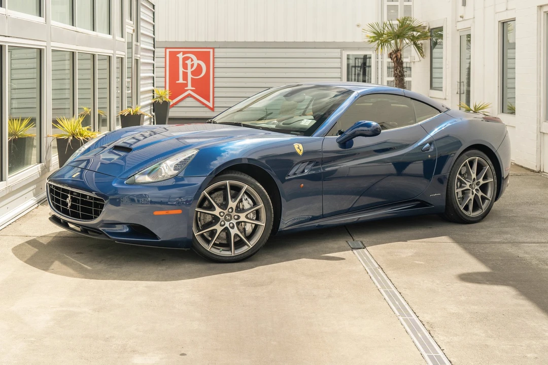 2012 Ferrari California - Image 8 of 31