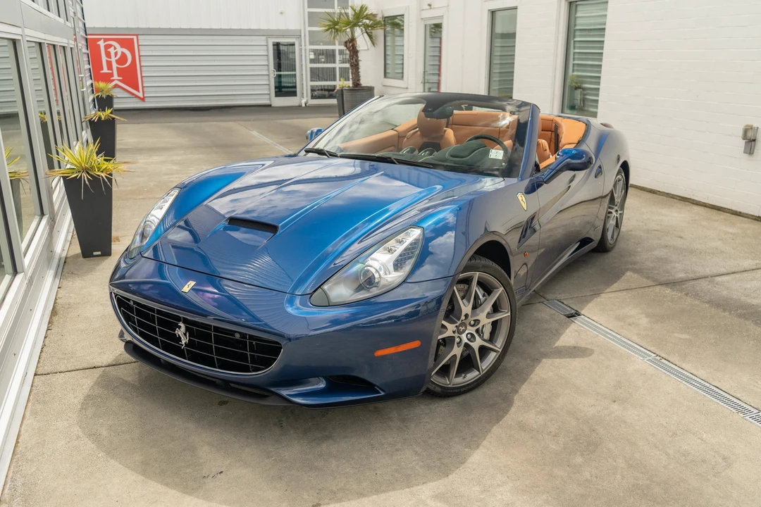 2012 Ferrari California - Image 2 of 31