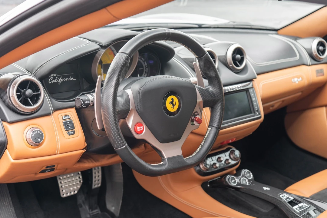 2012 Ferrari California - Image 12 of 31
