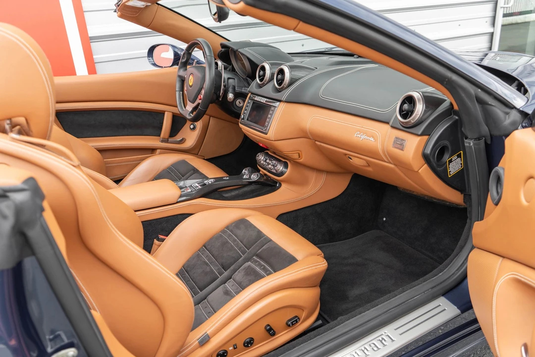 2012 Ferrari California - Image 16 of 31