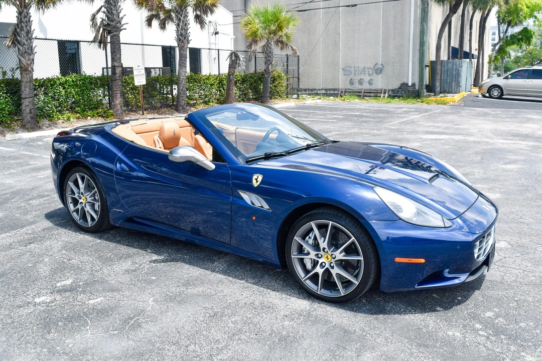 2012 Ferrari California - Image 16 of 31
