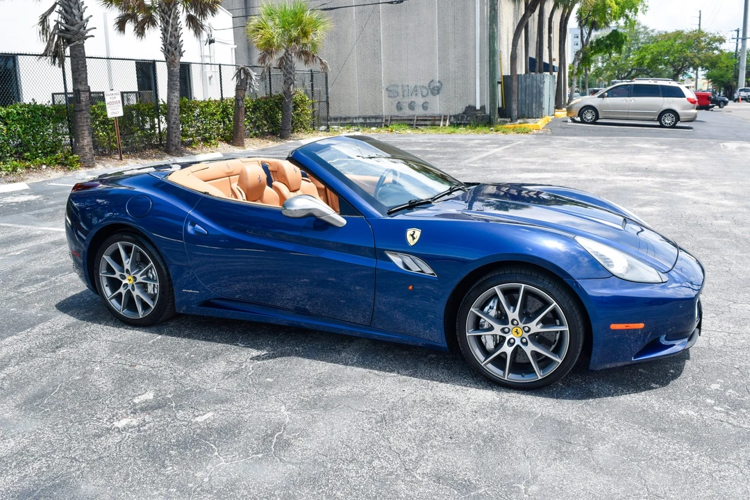 2012 Ferrari California - Image 17 of 31