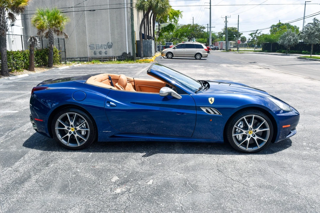 2012 Ferrari California - Image 19 of 31
