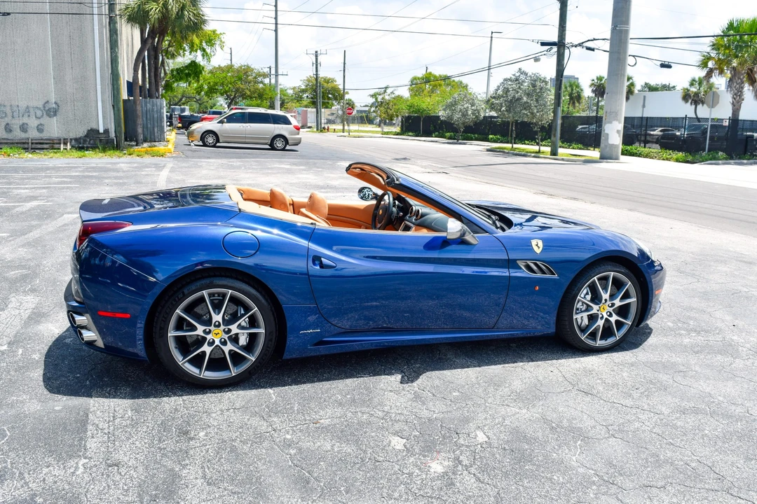 2012 Ferrari California - Image 22 of 31