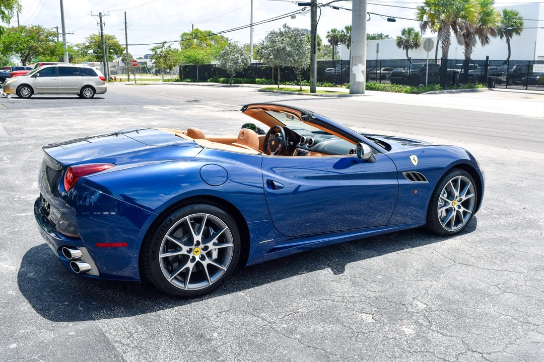 2012 Ferrari California - Image 23 of 31